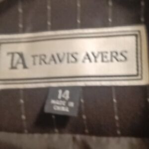 FINAL PRICE NWOT TRAVIS AYERS 2-pc brown/beige pinstriped double-breasted suit